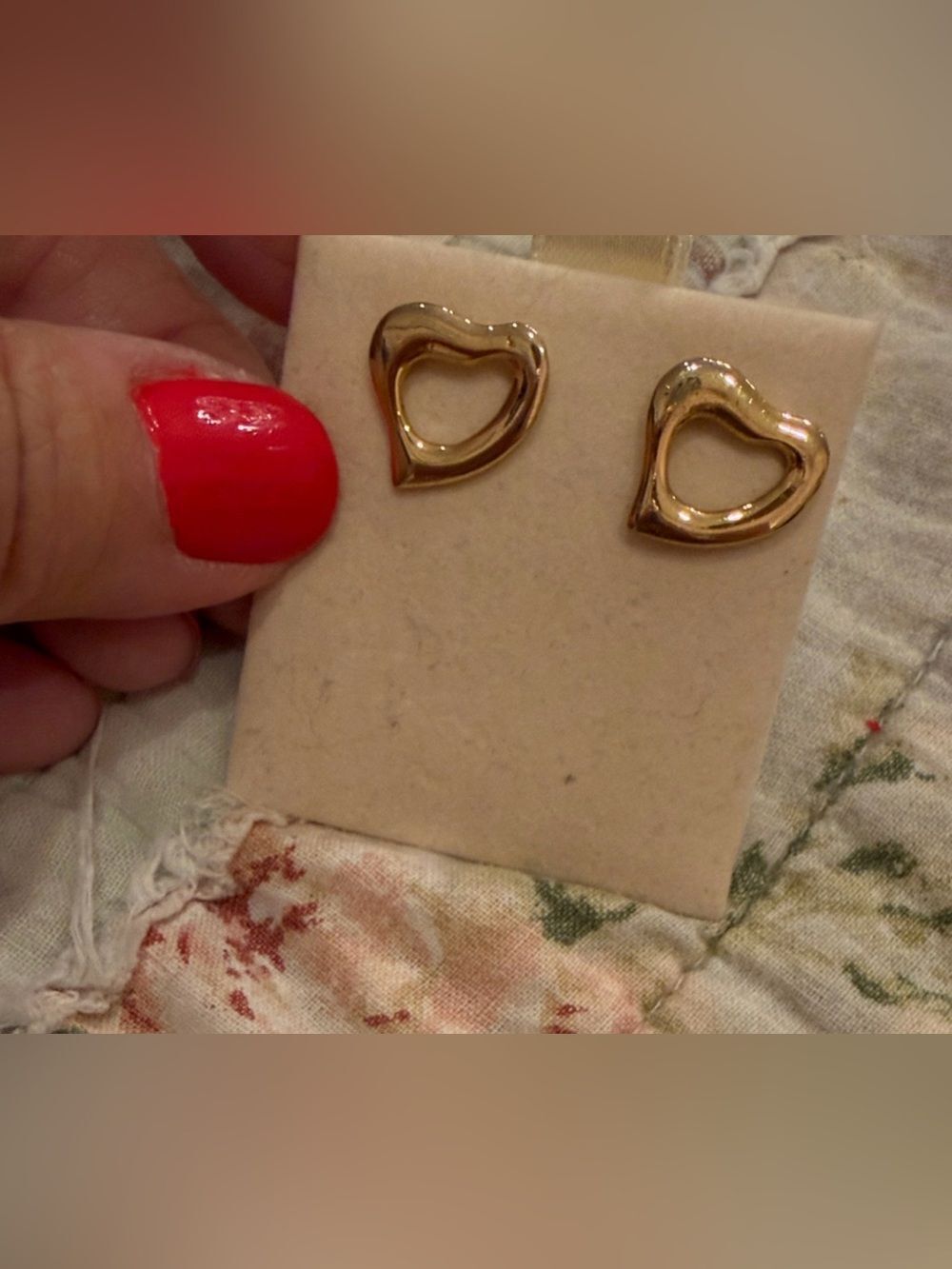 VTG Small SS Open Heart Goldtone Tiffany-Style Earrings